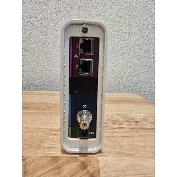 ARRIS SURFboard SB8200 DOCSIS 3.1 10 Gbps Cable Modem - Picture 10 of 16